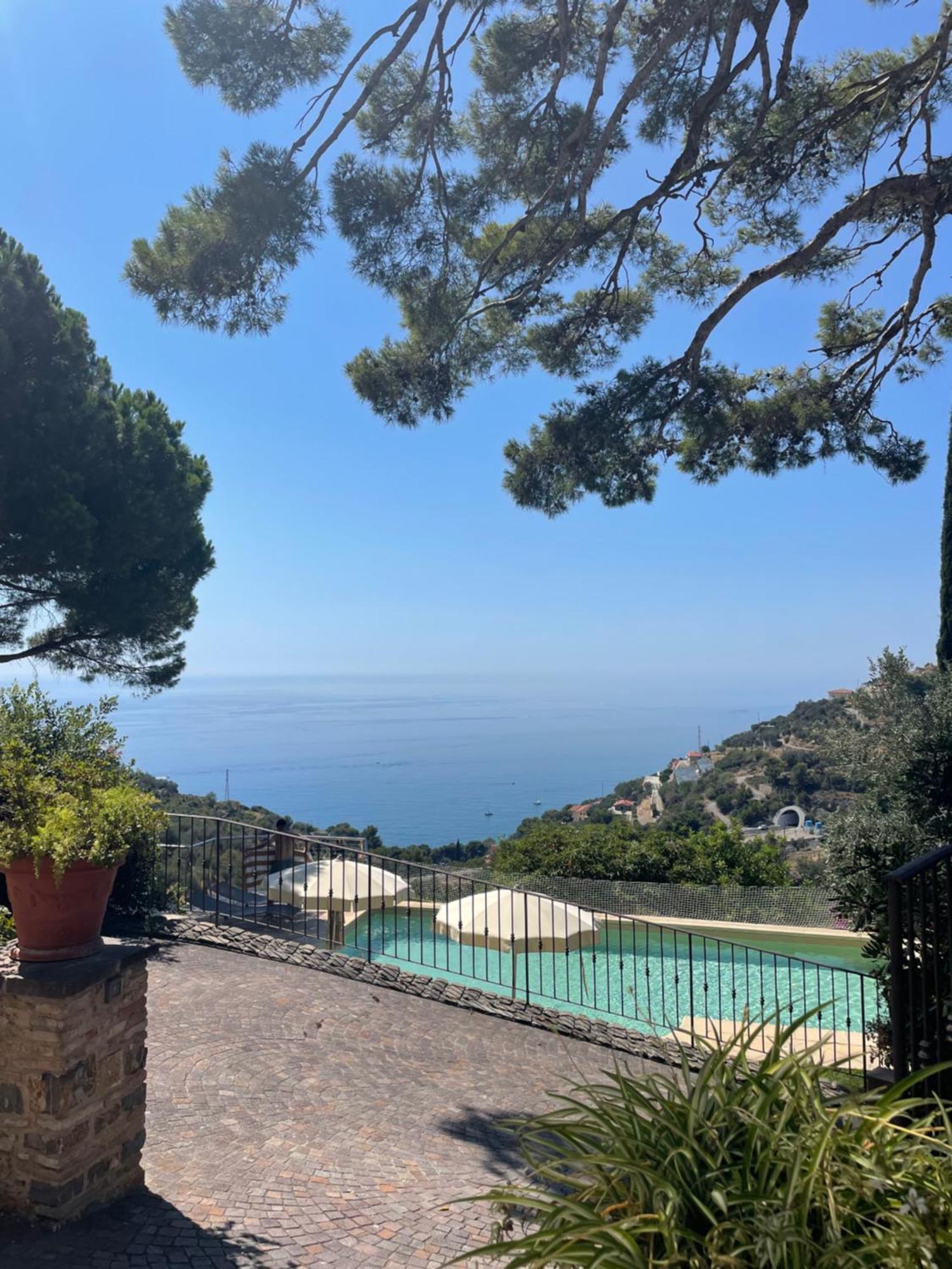 Uliveto Saglietto Agriturismo A Poggi Apartments Imperia Bagian luar foto