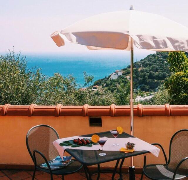 Uliveto Saglietto Agriturismo A Poggi Apartments Imperia Bagian luar foto